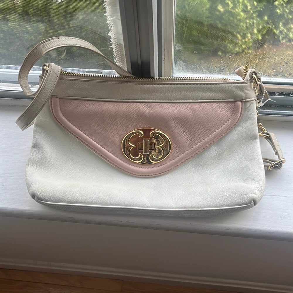 Emma Fox Classics Envelope Crossbody Pebbled pink/white Leather Bag